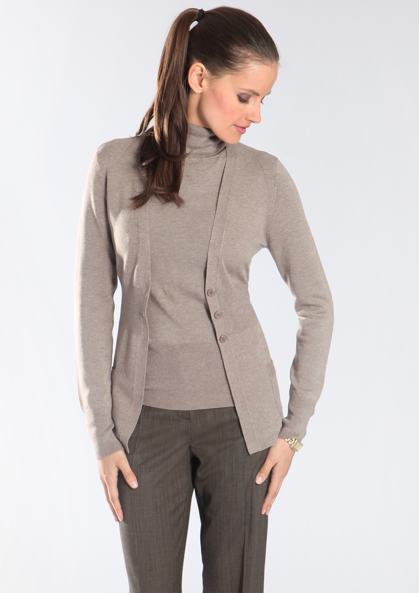 Strickjacke mit Rippeinsatz