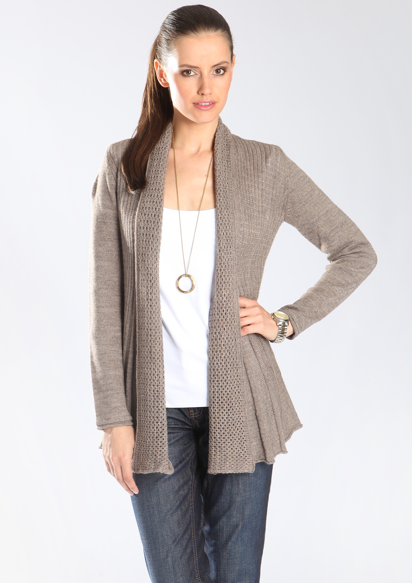 Wollpullover mit Strickmuster