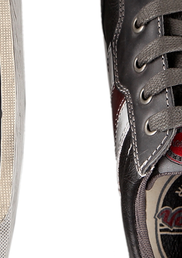 Sneaker